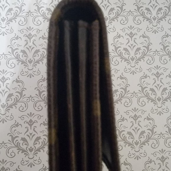 Louis Vuitton Vintage Bifold Long Wallet - 841 - Picture 9 of 15